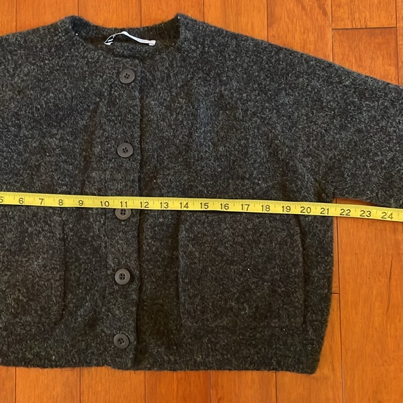 NWOT Zara boucle cardigan - Picture 2 of 4